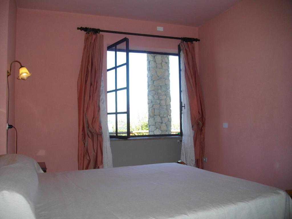 La Martinella Villa Canelli Rum bild